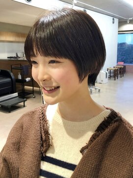 スク(SUKU) ナチュラルショート×ブラウンカラー