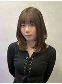 アッシュブラウン × レイヤーカット