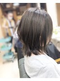 ひし形レイヤーボブ　オリーブ系グレイジュカラー　【坂　直樹】