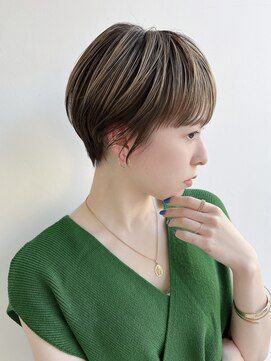 トルネード(TORNADO) 大人ショート丸みマッシュ透明感カラーふんわり前髪あり K04-20