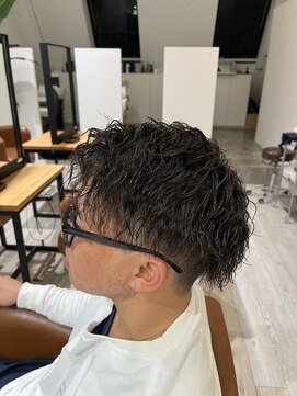 ルーツ(ROOTS) ツイストパーマ♪