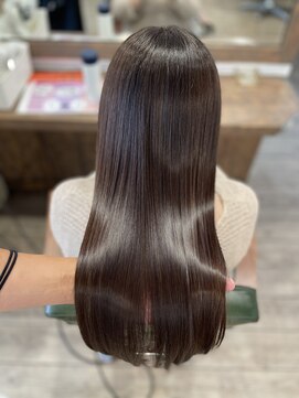 アトリエ シュシュ(atelier chou chou) さらつや絹髪ストレート【髪質改善/縮毛矯正/新宿髪質改善】