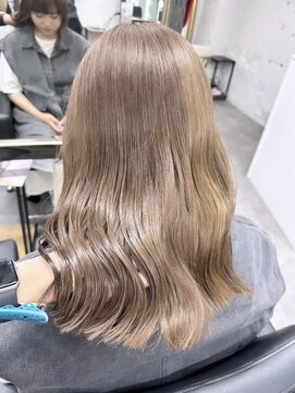 リア(riah) ブリーチなしダブルカラーレイヤーカット韓国ヘア