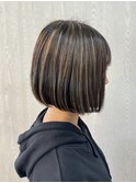 大人ショートボブヘアくびれショート白髪染めグレイカラー40代