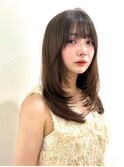 小顔顔まわり似合わせカットミディアムウルフレイヤーロング