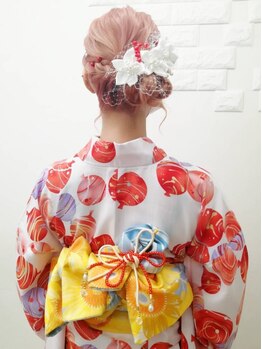 ヘアーメイク ティアラ(Hair make Tiara)の写真/西口徒歩30秒【Tiara】お手頃で可愛く！推しのライブや特別な日の着付けも◎《浴衣&ヘアセット￥4800～》