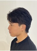 センターパートフェザーパーマアップバング