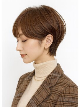 ラファル(Raphal) 横顔美人ショート×秋映えラウンドレイヤー