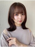 韓国風レイヤー/外ハネくびれ/ミディアムレイヤー/ぱっつん前髪