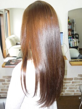 落ち着いた空間で、優しいオーナーが一人ひとりの時間を大切にしてくれる＊オーナーが最後まで施術を担当！