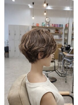 エル 横浜 ウエスト(eL 横浜 west) ショートボブ