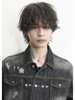 ピア ヤクイン(Pia Yakuin) 無造作シャドウパーマ×ウルフマッシュ