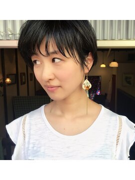 ロイ プラスアティック(roi ＋attic) 谷町6丁目美容室◆異空間美容室roi◇