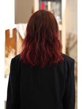 キミ(kimi) 【ｋｉｍｉ自由が丘】バーガンディレッド×グラデーションカラー