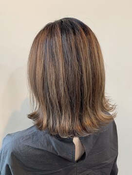 オル(Olu) 【MASAYA】ハイライトカラー×外ハネボブ×フォギーベージュ