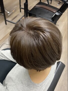 ヴィフ 大船(VIF) ショートボブ/ショートカット/白髪ぼかし/ハイライトカラー/大船