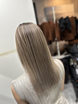 ラフ(LAFF) #ショコラアッシュ#ヘルシースタイル#ふんわりカール