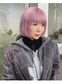 ベイビーピンクのハイトーンボブ