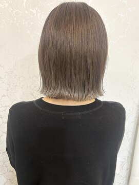 ヘアーデザイン アンジェロ インアルト(Hair Design Angelo In alto) 30代/40代/50代ミディアム/ショート/グレージュ