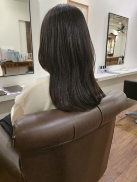 インビテーション(invitation) アッシュブラウン