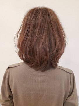 ミディアムレイヤーボブ L クアトロ 青葉台店 Quatro のヘアカタログ ホットペッパービューティー