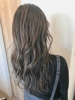 フープヘアー(HOOP.HAIR)&nbsp;ハイライトグレージュ__ロングレイヤー