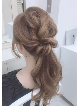 リサ 恵比寿(risa.) ゆったりルーズローポニー☆