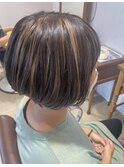 くすみベージュ