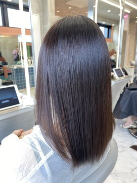 ロンドルーチェ 心斎橋(Lond luce) ダークアッシュ/ミディアムレイヤーカット［髪質改善/縮毛矯正］
