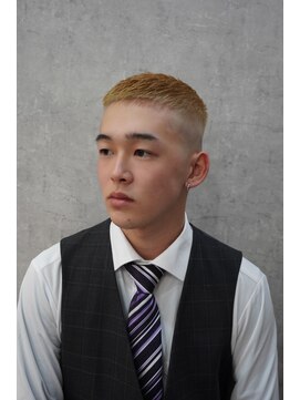 メゾンフォーメン(Maison for men) 波巻きハイライトアップバングツーブロックマッシュ