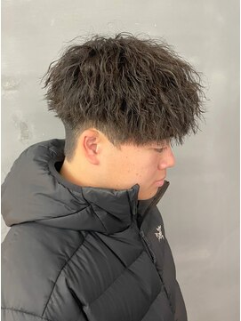 バース バイ ハピネス(BIRTH by happiness) men's 縦落ちツイストスパイラルパーマ