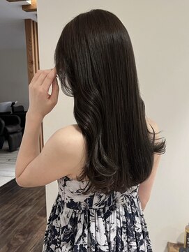 ローネス(LONESS) 透明感溢れるブラウンベージュ/韓国スタイル