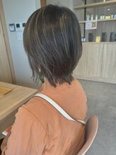ハイライト★白髪が伸びてきても気にならない！[ショートボブ/白髪ぼかしハイライト]  店長　宮川