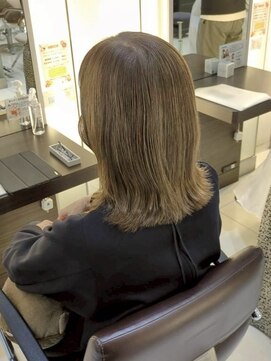 ブルーテーフ(Bleu Terre) 盛岡【白髪ぼかしハイライトベージュ】白髪を隠すではなく活かす