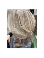 ブローチ ヘア(brooCH hair)&nbsp;グレイヘア