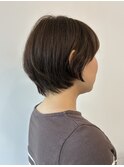 大人でも挑戦しやすいウルフ、レイヤーショート