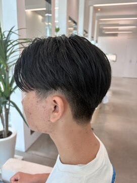 カッツ 駅家店(CUT S) 刈り上げマッシュ、センターパート