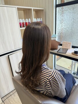 セッションパーゴ(SESSION PAGO) オリーブベージュで透明感を