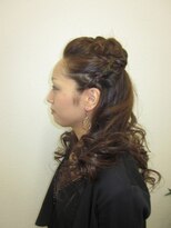 エムスリーディーサロン アクトヘアー(M3D Act Hair) ツイストハーフアップ