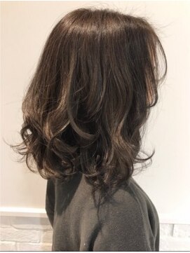 コム(com by neolive) マットアッシュ×ローライト 3