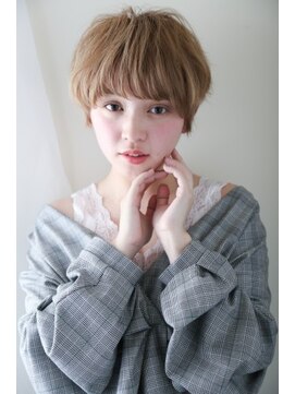 コム(com by neolive) ふんわりモテショート