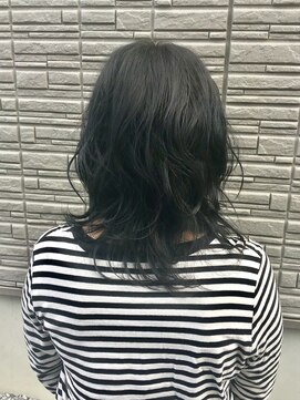 サムブリッジ(SOMEBRIDGE) 派手目にならないネイビーアッシュカラー(SOMEBRIDGE 亀有)