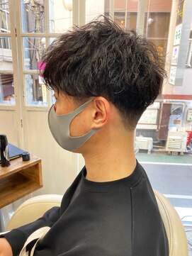 ロジ(Roji) 【Roji】メンズ　韓国マッシュ　ピンパーマ