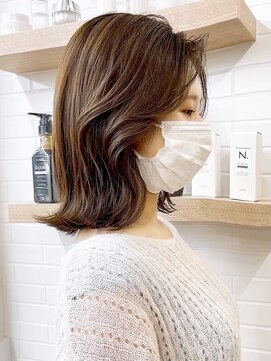 ネオリーブ クーロ(Neolive curro) 韓国前髪顔周り×美髪レイヤー[横浜/縮毛矯正/前髪縮毛矯正]