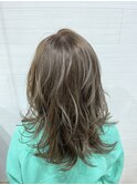 3Dハイライト×オリーブベージュ