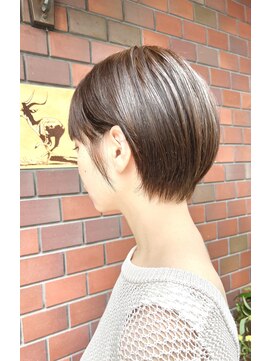 ウィローズ(WILLOW'S) 大人かわいい耳かけ丸みショートボブ20代30代40代髪型