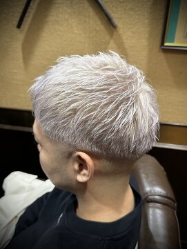 ヒロギンザ 池袋 サンシャイン通り店(HIRO GINZA) ホワイトブロンド　ホワイトカラー　ブロンドカラー　池袋