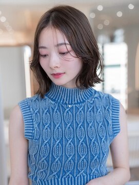 ケアリー  八千代緑が丘(Carelly) デザインカラー/レイヤーカット/ウェットヘア/オリーブベージュ