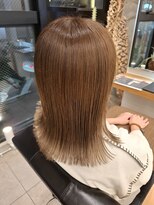 リュクスバトーバイトリコ 船橋南口店(Luxe BATEAU by tricot) オリーブベージュ