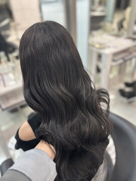 フォルテ ティアラ 横浜店(FORTE TIARA) 透明感カラー/暗髪/横浜駅/顔周りカット/学割U24/艶カラー